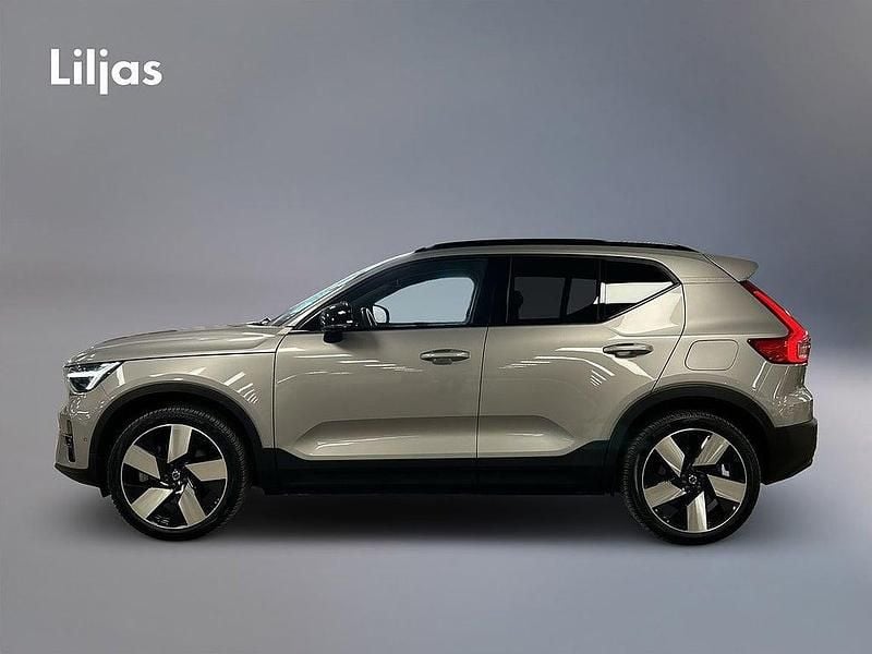 Begagnad Volvo XC40 Ultimate 188 kW (256 HK) 2023 Silver SUV