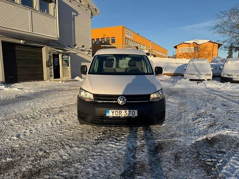 Vit Begagnad 2019 VW Caddy Maxi Minibuss | 129 900 kr (Superpris) - Bild 1/4
