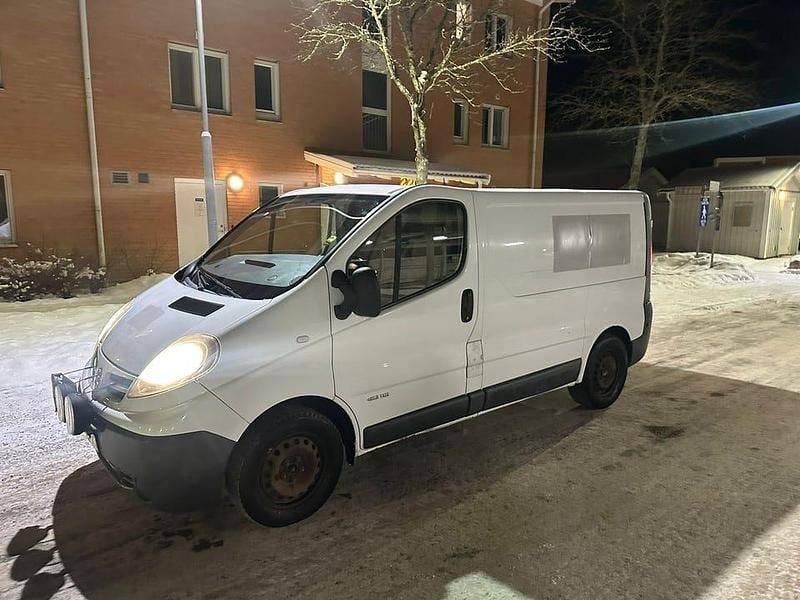 Begagnad 2010 Nissan Primastar Minibuss | 28 000 kr (Superpris) - Bild 1/4