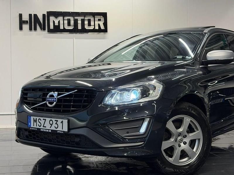 Begagnad Volvo XC60 R-Design 190 HK (139 kW) 2017 Grå SUV