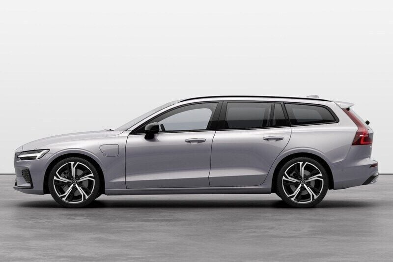 Vit Ny 2024 Volvo V60 Plus Kombi | 589 900 kr - Bild 1/4