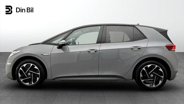 Grå Begagnad 2023 VW ID.3 Comfortline Halvkombi | 309 900 kr (Marknadspris) - Bild 1/3