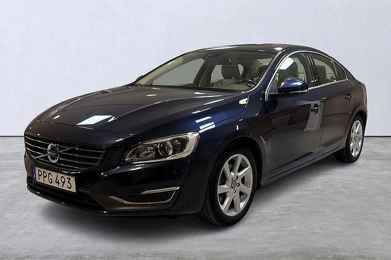 Blå Begagnad 2014 Volvo S60 Summum Sedan | 169 000 kr (Marknadspris) - Bild 1/4