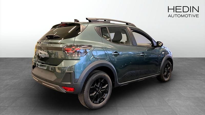 Ny Dacia Jogger 2026 Grön Minibuss