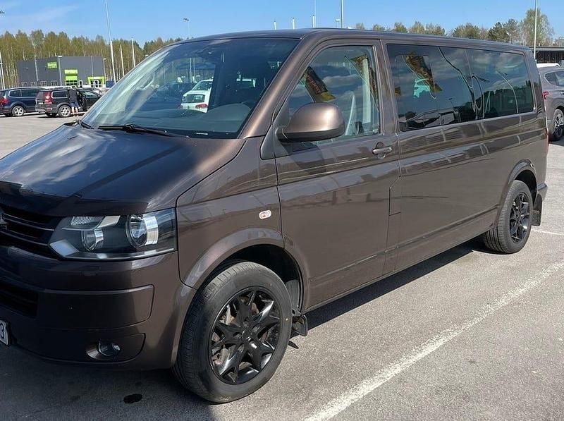 Begagnad VW Multivan 180 HK (132 kW) 2010