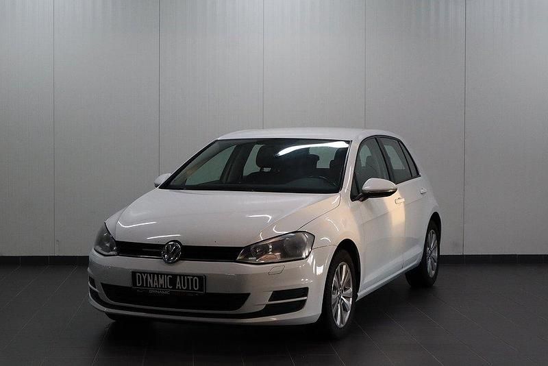 Vit Begagnad 2014 VW Golf VII Halvkombi | 89 900 kr (Marknadspris) - Bild 1/4