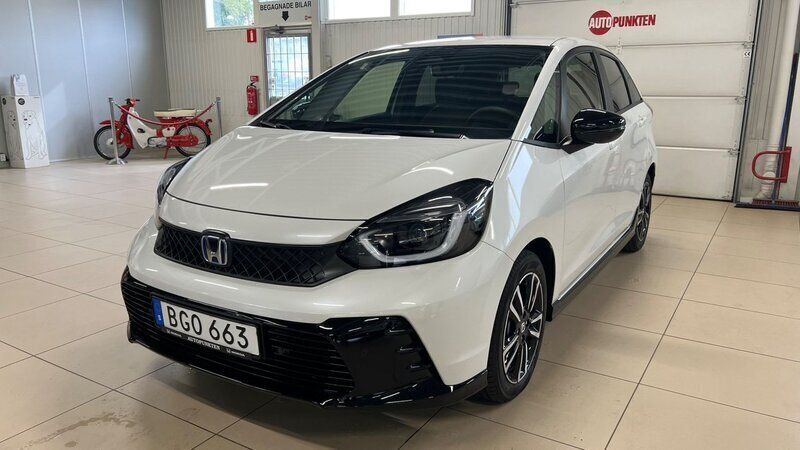 Ny 2024 Honda Jazz Advance Halvkombi | 309 900 kr (Marknadspris) - Bild 1/4