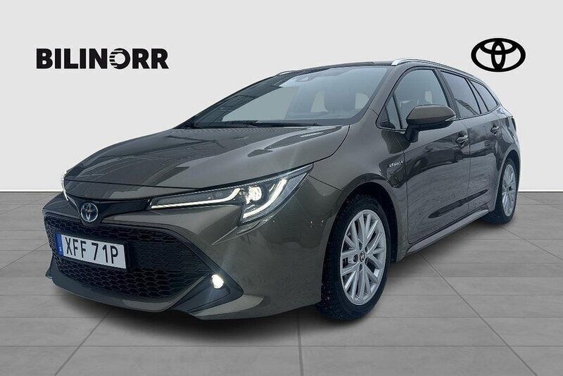 Grön Begagnad 2019 Toyota Corolla Kombi | 249 500 kr (Marknadspris) - Bild 1/3