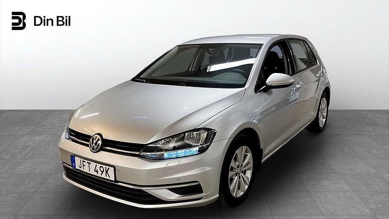 Silver Begagnad 2019 VW Golf VIII Kombi | 174 900 kr (Marknadspris) - Bild 1/4