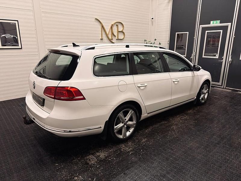 Begagnad VW Passat GT 170 HK (125 kW) 2011 Vit Kombi