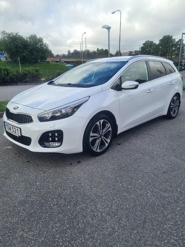 Begagnad 2017 Kia Ceed Kombi | 125 000 kr (Marknadspris) - Bild 1/4