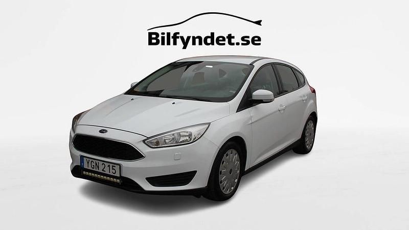 Begagnad Ford Focus 106 HK (77 kW) 2016 Vit Halvkombi