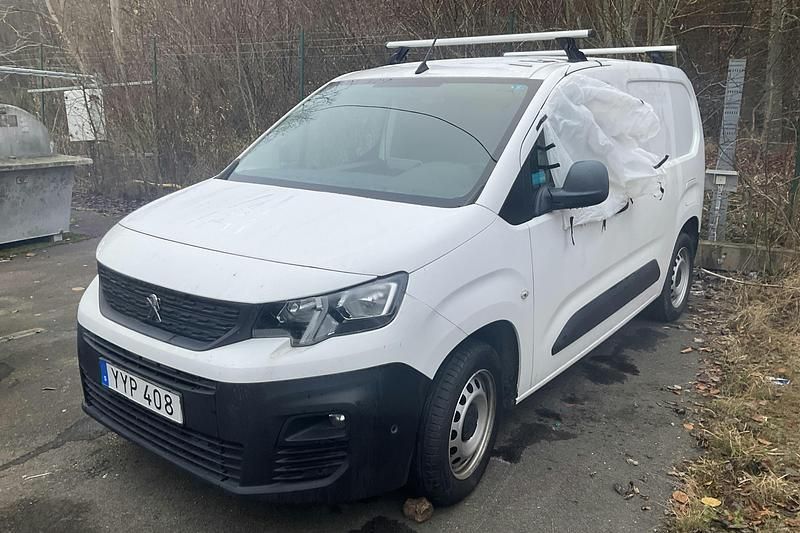 Vit Begagnad 2019 Peugeot Partner Van | 69 000 kr - Bild 1/3
