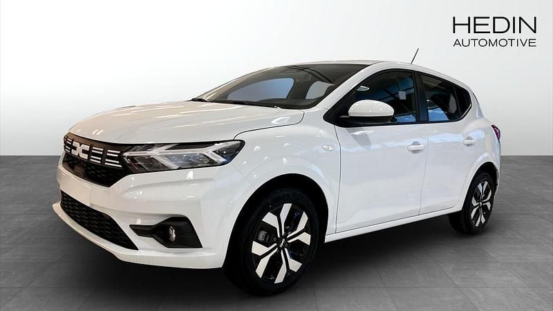 Snövit Ny 2025 Dacia Sandero Expression Halvkombi | 219 900 kr (Marknadspris) - Bild 1/4