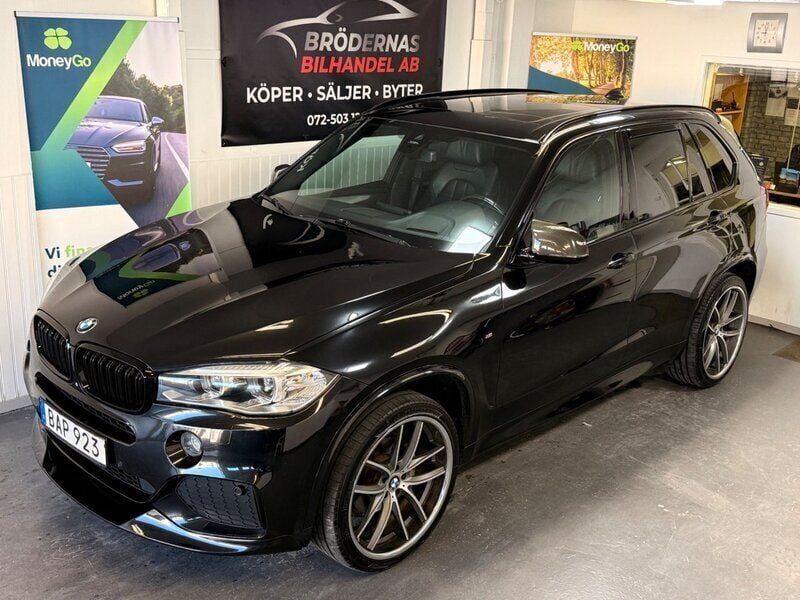 Svart Begagnad 2015 BMW X5 M Sport SUV | 289 900 kr (Bra pris) - Bild 1/2