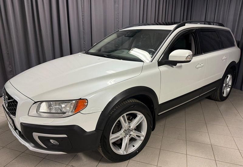 Vit Begagnad 2014 Volvo XC70 Momentum Kombi | 109 900 kr (Marknadspris) - Bild 1/4