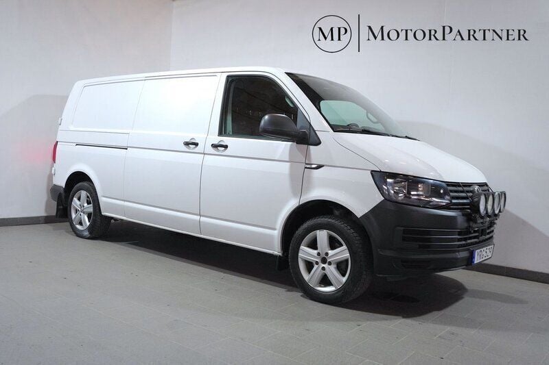 Vit Begagnad 2018 VW T6 Van | 189 900 kr (Marknadspris) - Bild 1/4