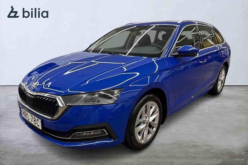 Blå Begagnad 2023 Skoda Octavia Kombi | 254 500 kr (Marknadspris) - Bild 1/1