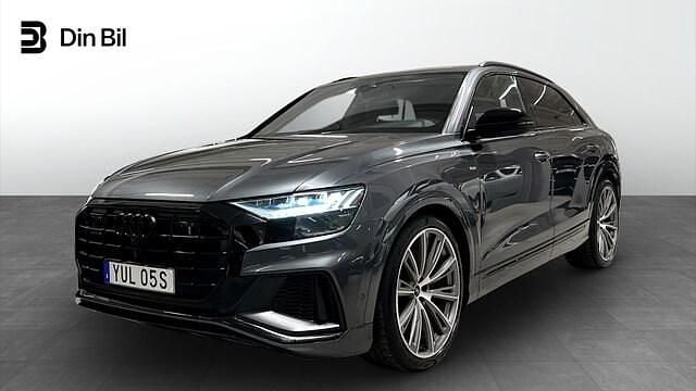 Grå Begagnad 2023 Audi Q8 S-Line SUV | 719 000 kr (Bra pris) - Bild 1/4