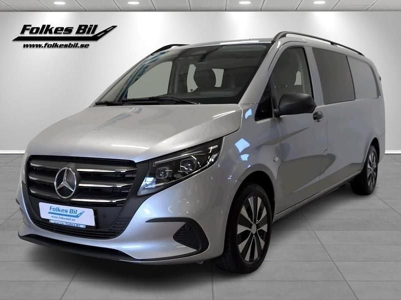 Silver Begagnad 2024 Mercedes Vito Minibuss | 786 250 kr - Bild 1/4