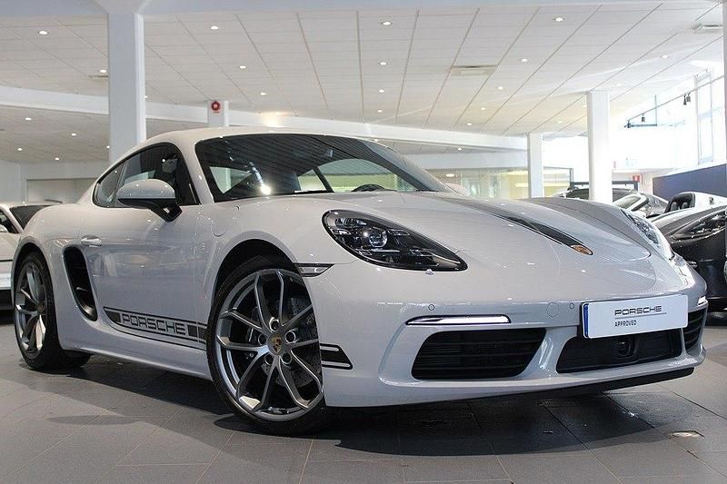 Ljusgrå Begagnad 2024 Porsche 718 Cayman Edition Sportkupé | 795 000 kr (Marknadspris) - Bild 1/4