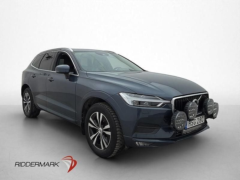 Begagnad Volvo XC60 Momentum 197 HK (144 kW) 2020 Mblå SUV
