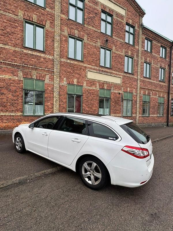 Begagnad Peugeot 508 SW 111 HK (81 kW) 2012 Kombi