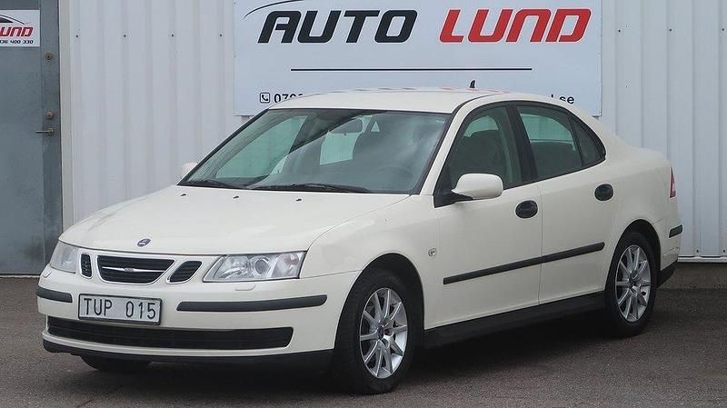 Vit Begagnad 2002 Saab 9-3 Linear Sedan | 25 000 kr - Bild 1/4