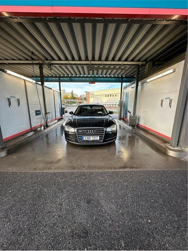 Svart Begagnad 2014 Audi A8 Sedan | 199 000 kr (Bra pris) - Bild 1/4