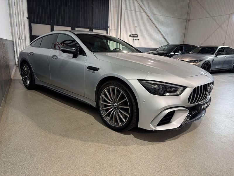 Begagnad Mercedes AMG GT 63 AMG 585 HK (430 kW) 2018 Silver Sportkupé