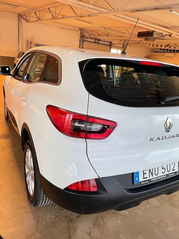 Begagnad Renault Kadjar LIMITED 131 HK (96 kW) 2017 Vit SUV
