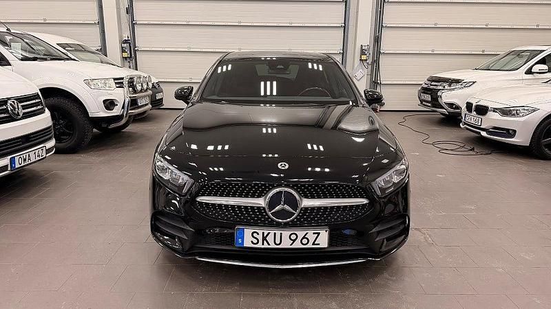 Begagnad Mercedes A200 AMG 163 HK (119 kW) 2021 Svartmetallic Halvkombi