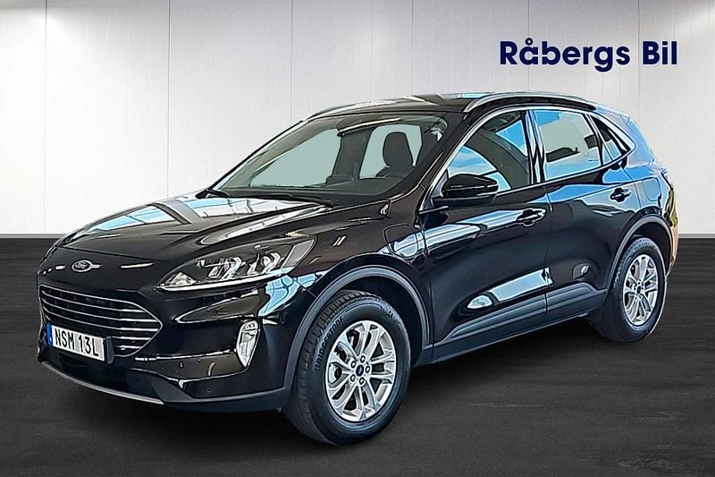 Svart (agate black metallic) Begagnad 2022 Ford Kuga Titanium SUV | 269 799 kr (Marknadspris) - Bild 1/4