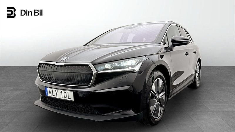 Svart (black magic metallic) Begagnad 2023 Skoda Enyaq iV SUV | 429 500 kr (Bra pris) - Bild 1/4
