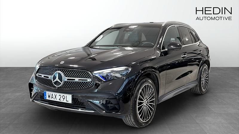 Svart Begagnad 2023 Mercedes GLC400d Premium Plus Kombi | 614 900 kr (Marknadspris) - Bild 1/4