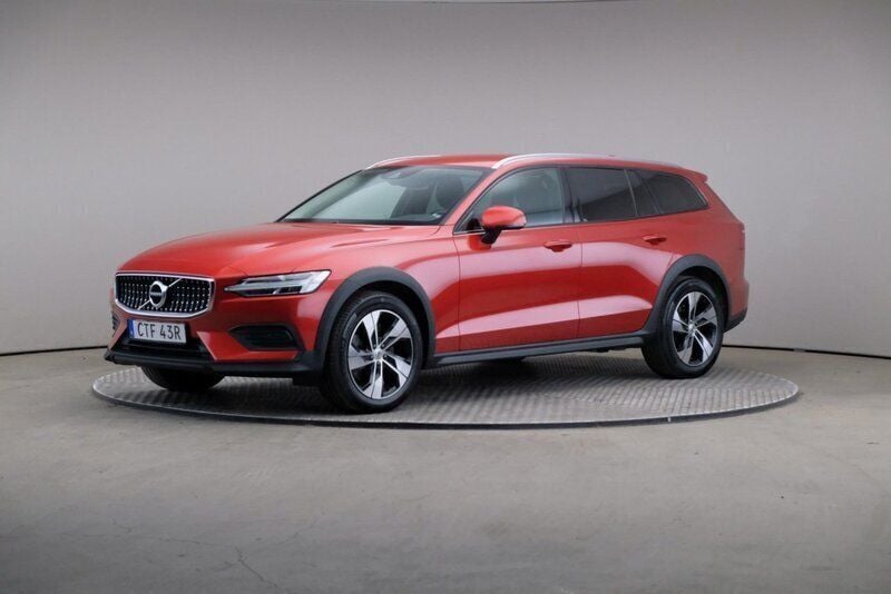 Röd Begagnad 2021 Volvo V60 CC Pro Kombi | 315 000 kr (Bra pris) - Bild 1/4