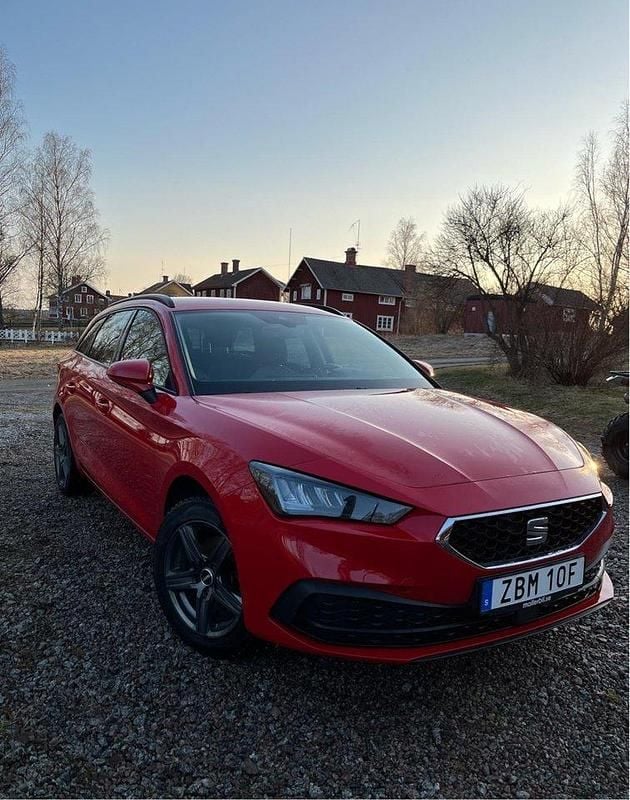 Röd Begagnad 2021 Seat Leon ST Kombi | 170 000 kr (Bra pris) - Bild 1/4