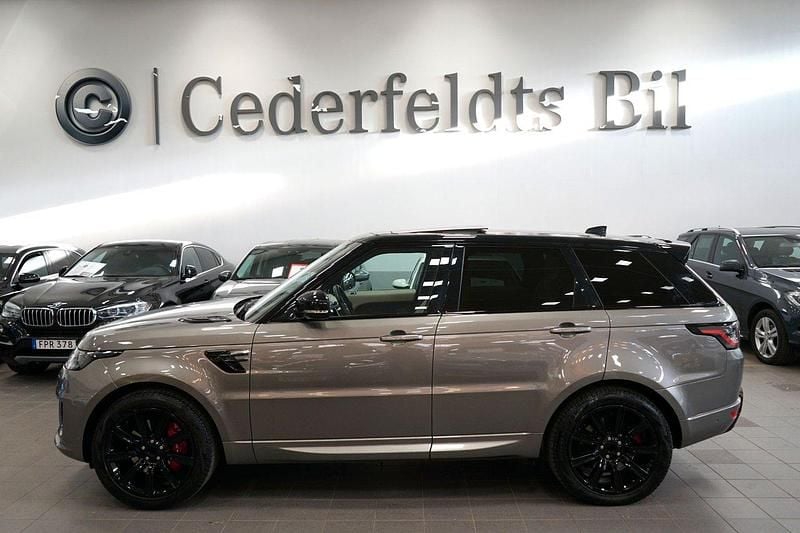 Grå Begagnad 2022 Land Rover Range Rover HSE SUV | 659 900 kr (Dyr) - Bild 1/4