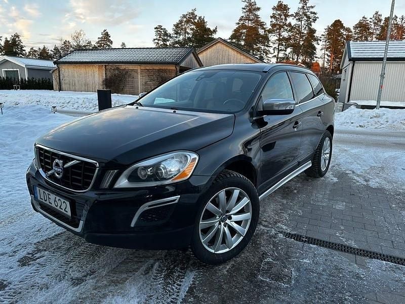 Begagnad 2011 Volvo XC60 R-Design SUV | 69 000 kr - Bild 1/4