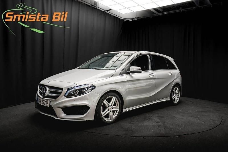 Silver Begagnad 2017 Mercedes 200 AMG Halvkombi | 199 800 kr - Bild 1/3