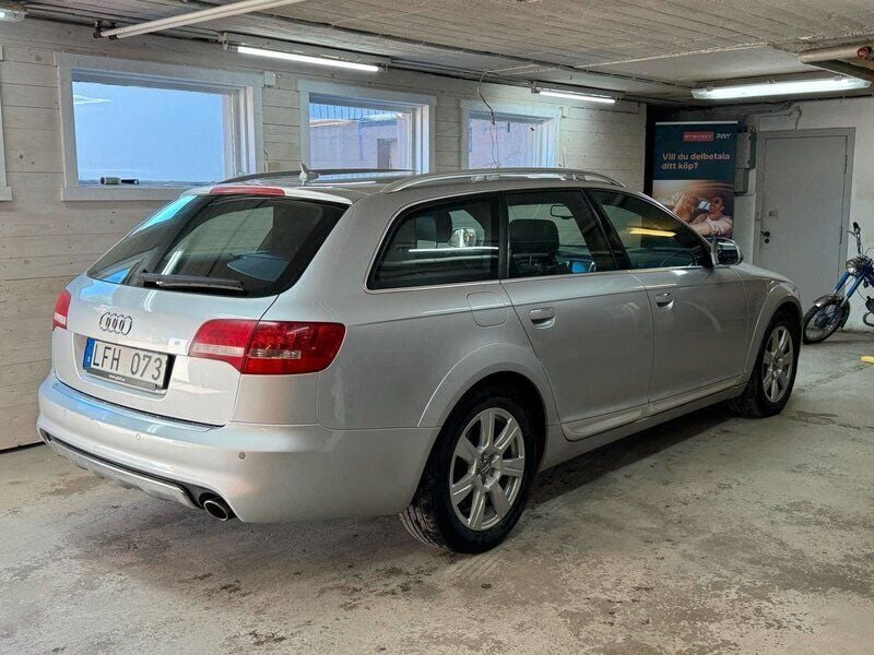 Begagnad Audi A6 Allroad 240 HK (176 kW) 2010 Silver Kombi