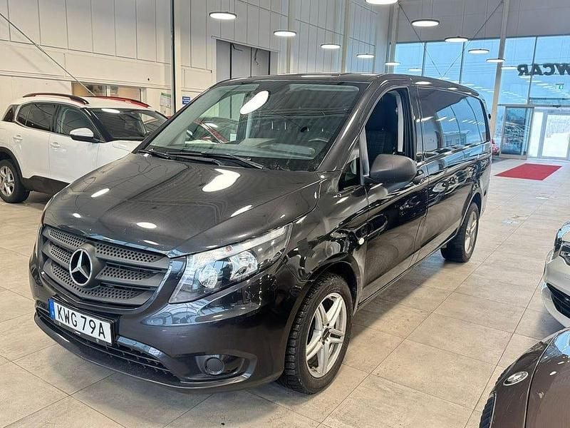 Begagnad Mercedes Vito 102 HK (75 kW) 2020 Grå Van