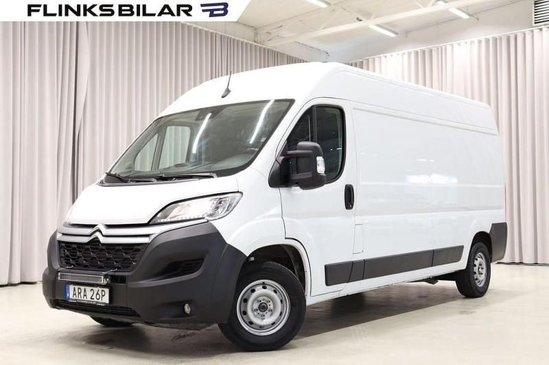 Vit Begagnad 2023 Citroën Jumper Minibuss | 249 700 kr (Marknadspris) - Bild 1/4