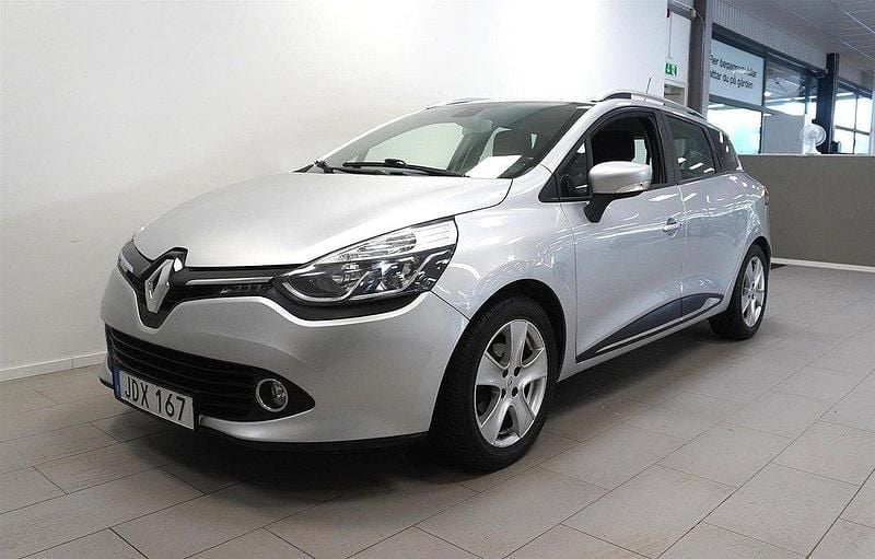 Silver Begagnad 2015 Renault Clio GrandTour Kombi | 79 900 kr (Marknadspris) - Bild 1/4