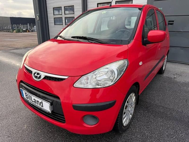 Röd Begagnad 2010 Hyundai i10 Halvkombi | 26 900 kr (Dyr) - Bild 1/4