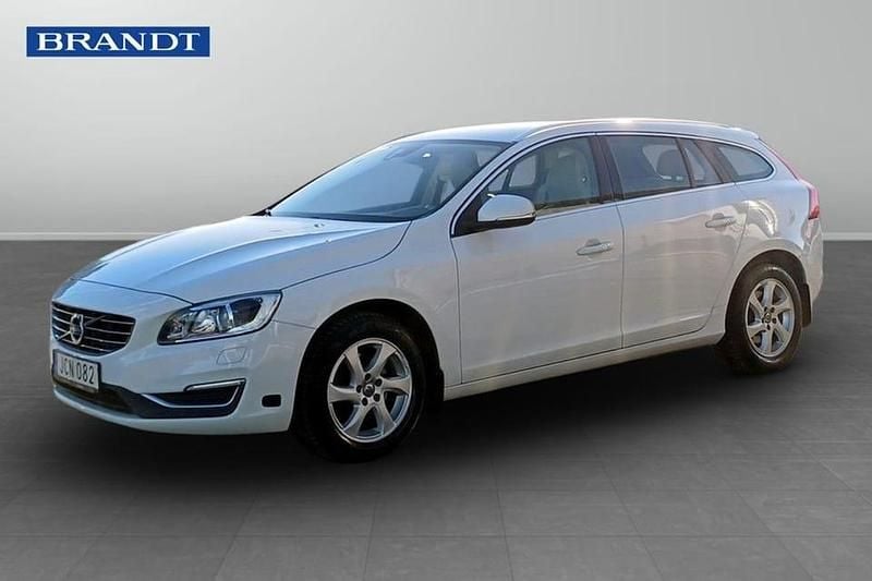 Begagnad Volvo V60 Summum 192 HK (141 kW) 2016 Vit Kombi