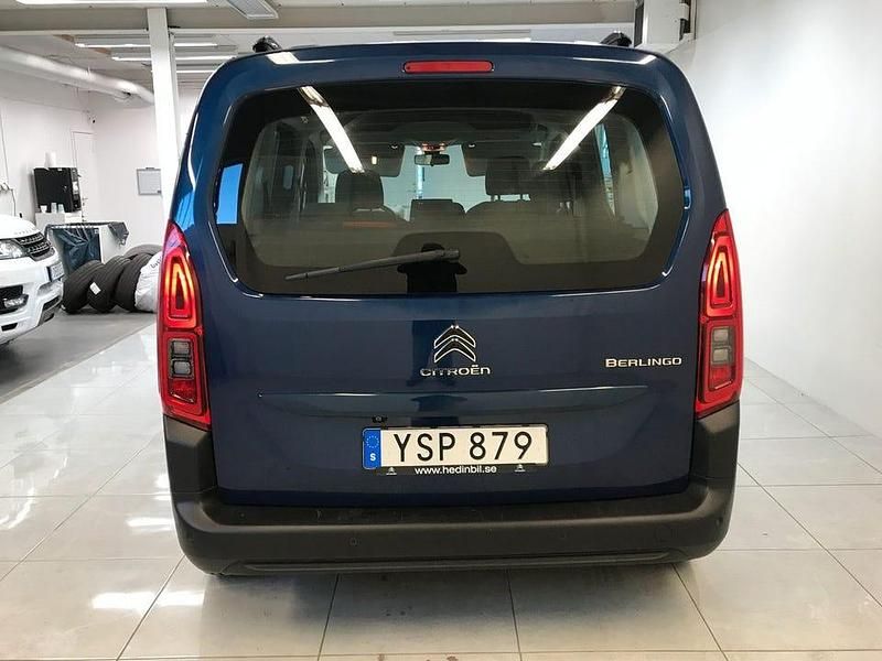 Begagnad Citroën Berlingo PureTech 110 HK (80 kW) 2018 Blå Minibuss