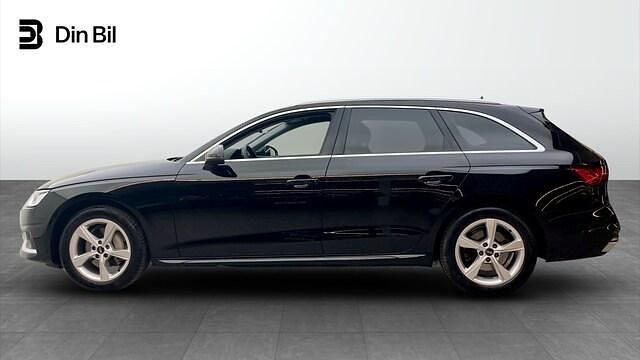 Brilliantsvart Begagnad 2022 Audi A4 Advanced Plus Kombi | 329 000 kr (Marknadspris) - Bild 1/3