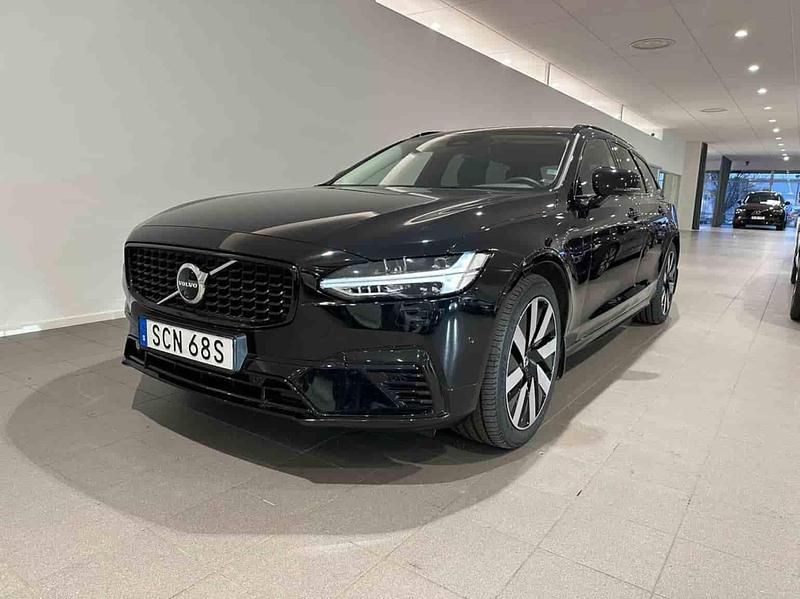 Svart Begagnad 2025 Volvo V90 Kombi | 479 500 kr (Marknadspris) - Bild 1/1