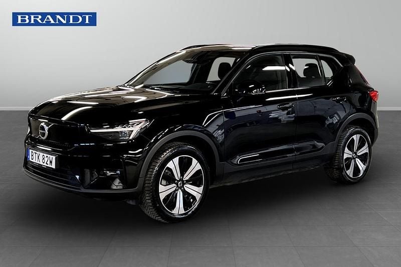 Begagnad Volvo XC40 Single Motor 175 kW (238 HK) 2023 Svart SUV
